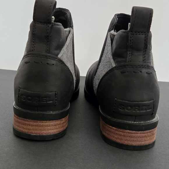 Sorel Black and Gray Chukka Boots - Picture 4 of 12